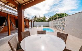 Casadecastelhanos, Quadra Do Mar De Castelhanos, 4 Suites Com Ar, Churrasqueira, Piscina, Hidromassagem, Cozinha Integrada Gourmet Ideal Para Familia E Amigos