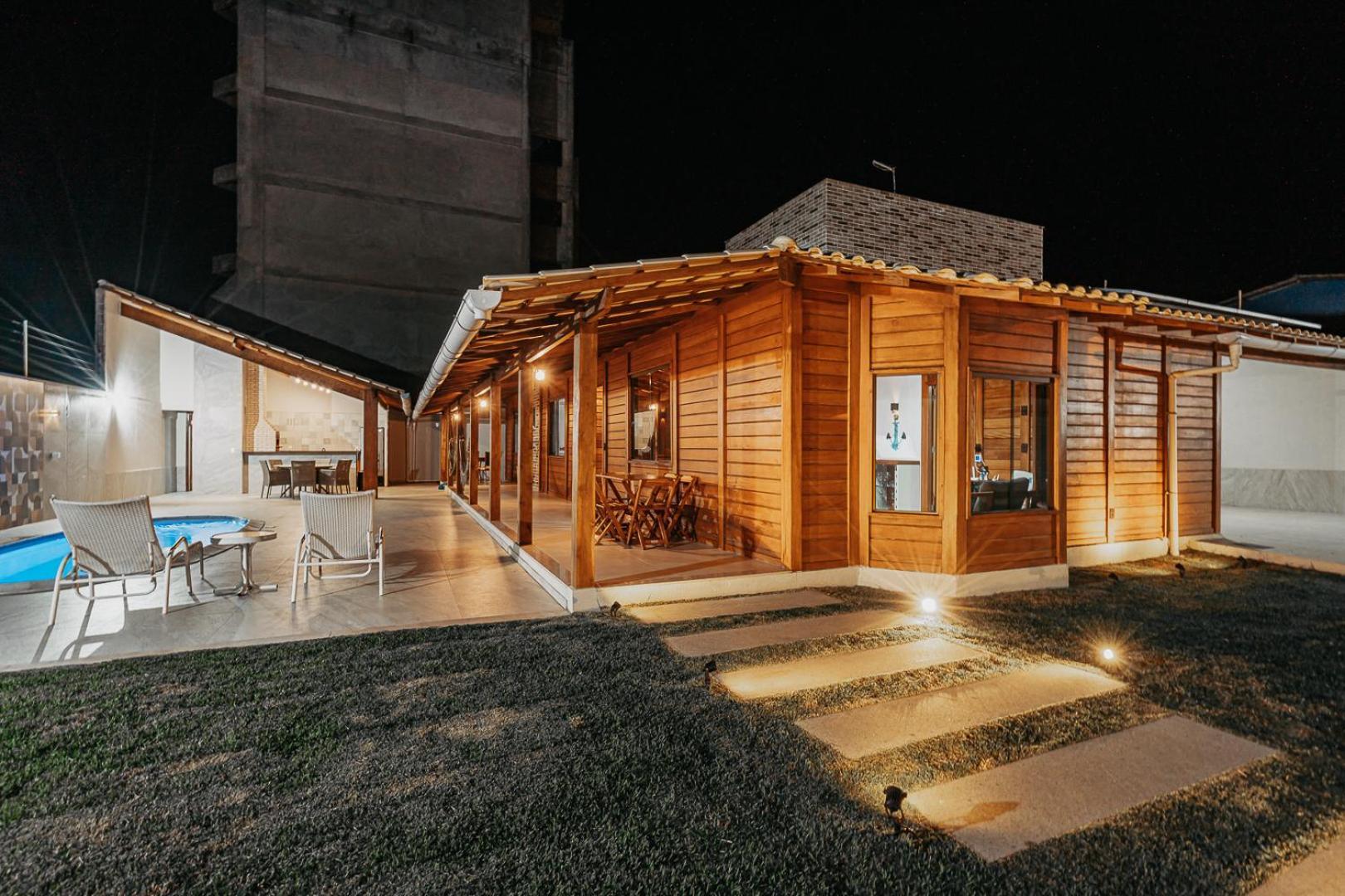 Casadecastelhanos, Quadra Do Mar De Castelhanos, 4 Suites Com Ar, Churrasqueira, Piscina, Hidromassagem, Cozinha Integrada Gourmet Ideal Para Familia E Amigos Anchieta (Espirito Santo) Exterior foto