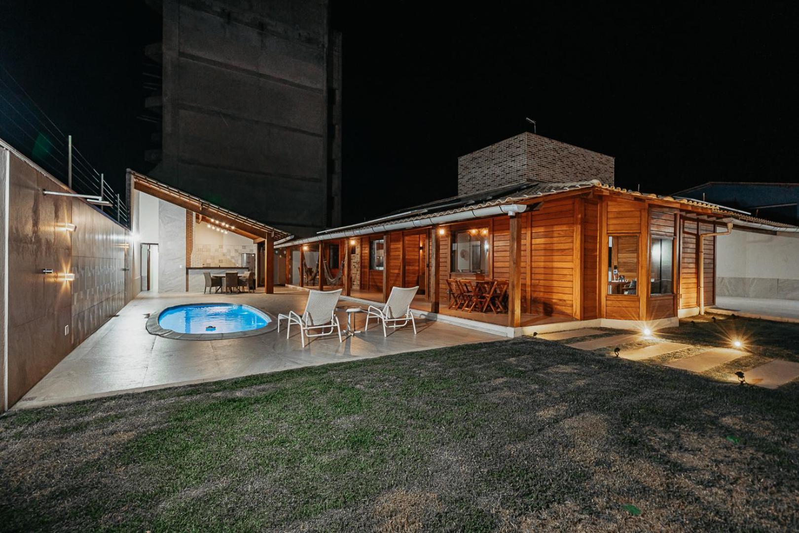 Casadecastelhanos, Quadra Do Mar De Castelhanos, 4 Suites Com Ar, Churrasqueira, Piscina, Hidromassagem, Cozinha Integrada Gourmet Ideal Para Familia E Amigos Anchieta (Espirito Santo) Exterior foto